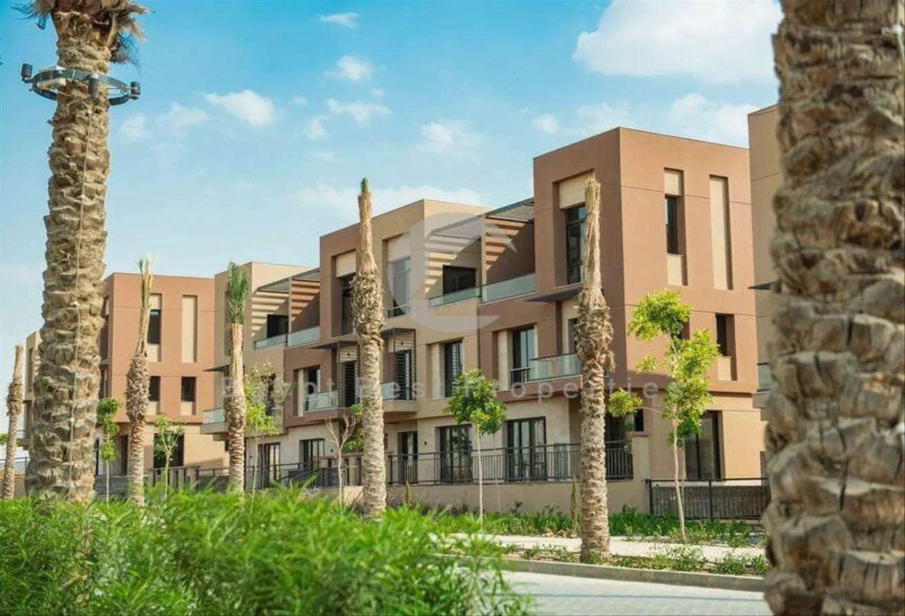 Sale in District 5 Residences: lowest price fullyfinished townhouse primelocation