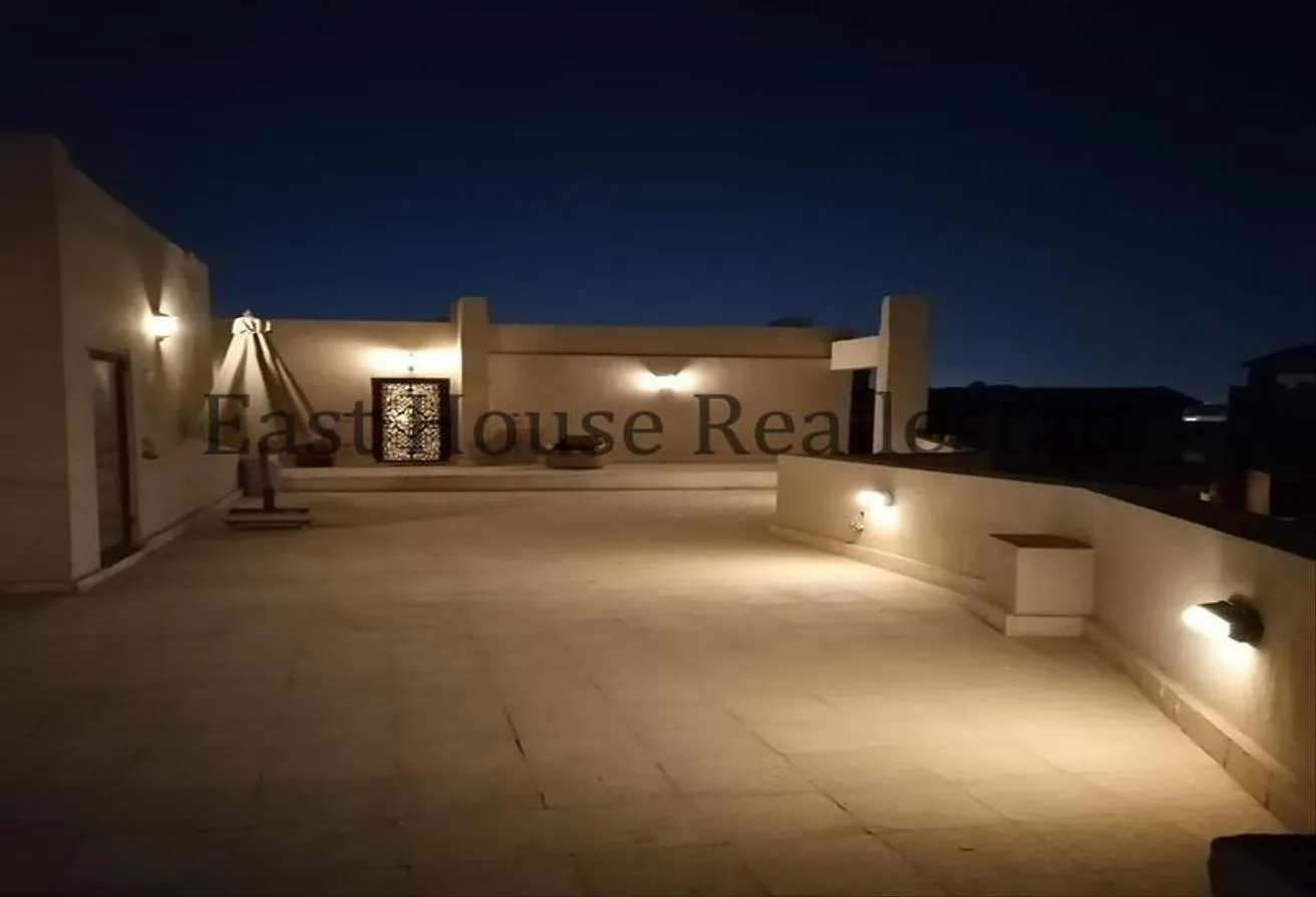 Rent in El Yasmeen 4: Semi-furnished studio for rent, Al-Yasmine 4, clos