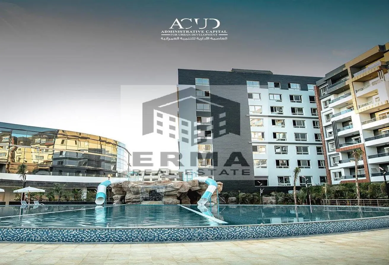 Sale in Pyramids City - The Infinity Mall: Administrative office in the administrative capita