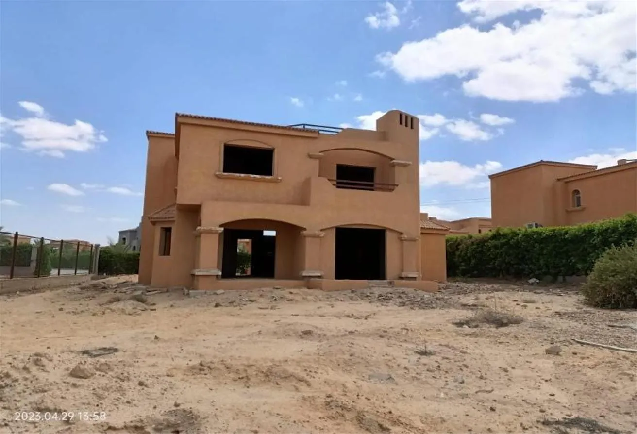Sale in Sheikh Zayed Desert Road: Villa for Sale in Al Nakheel Compound Near Hyper