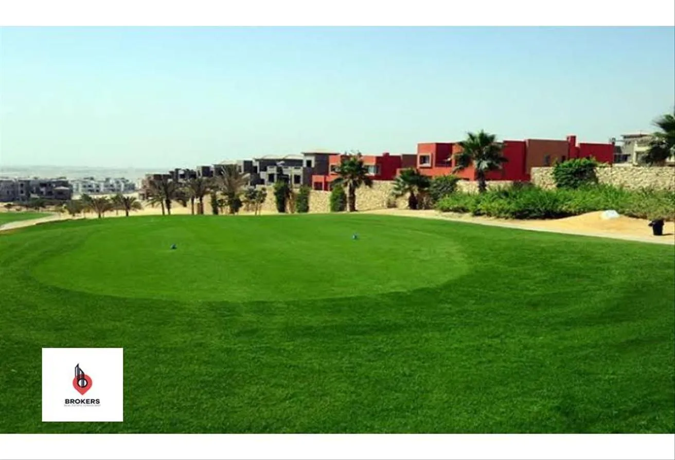 Sale in West Golf: Luxurious 850m² Villa with Covered Pool