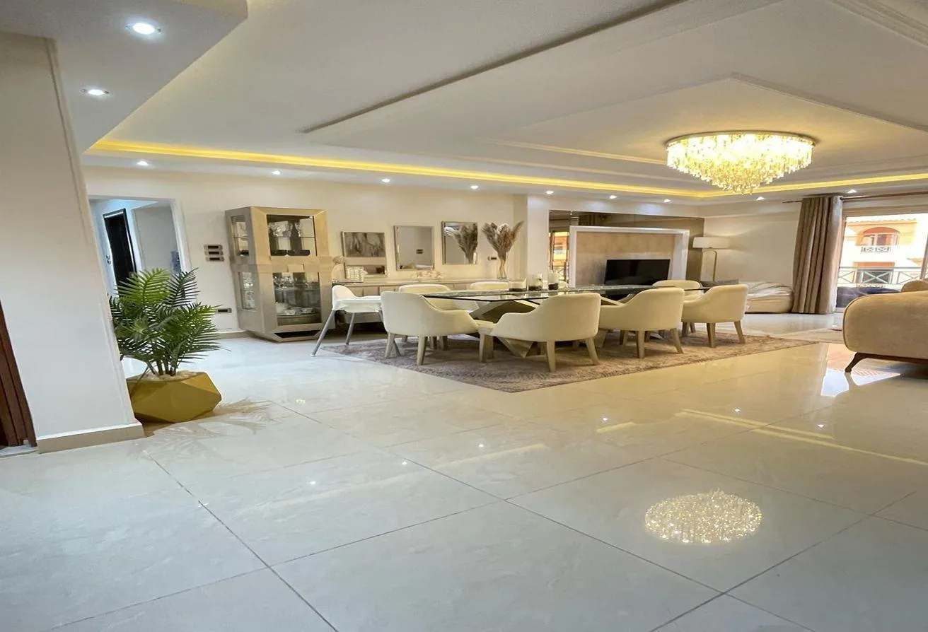 Sale in Rehab October City: 166m fully finished with kitchen and dressing -RTM