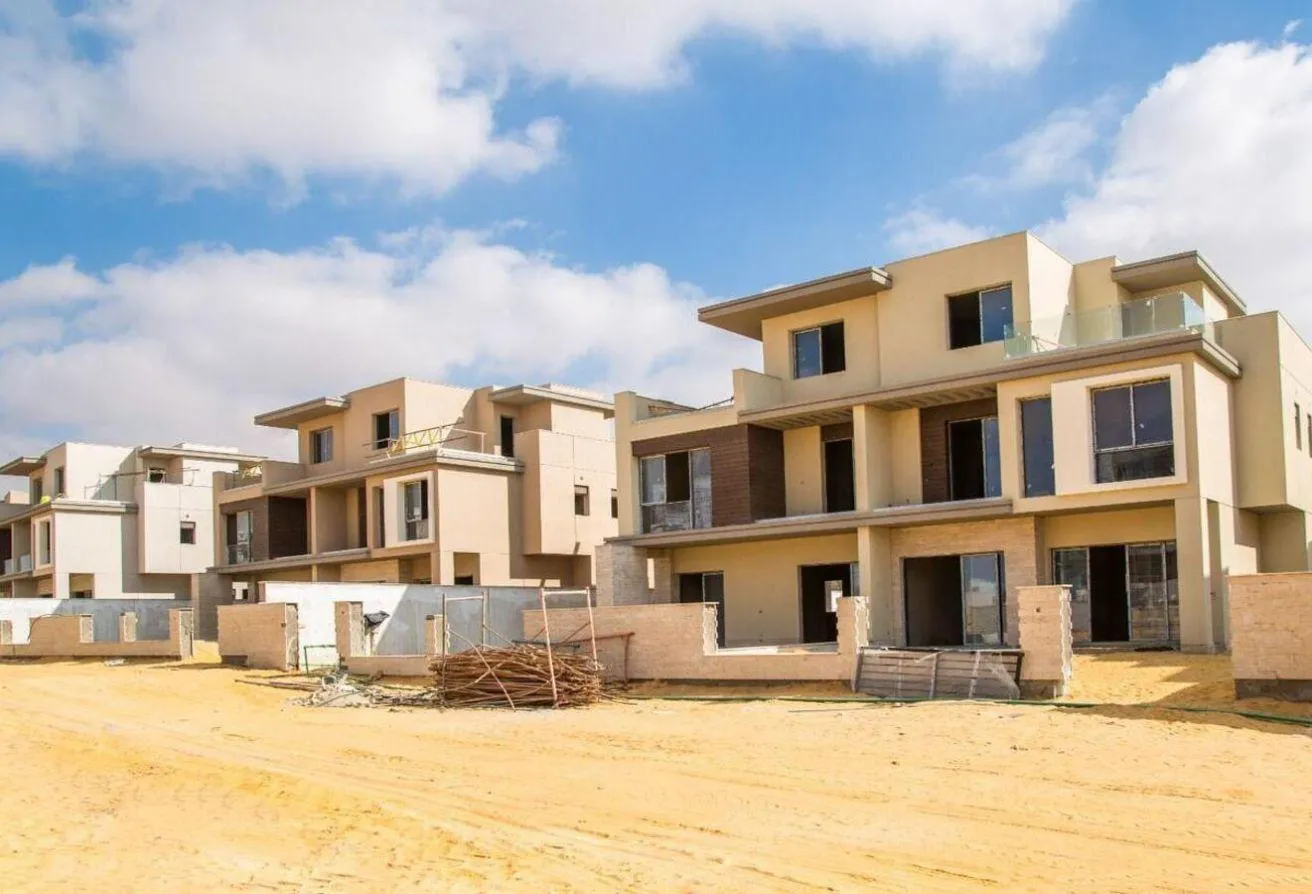 البيع في ذا استيتس: وحده مميزه بنتهاوس 3 غرف مشطب بالكامل بمقدم 5% فقط 