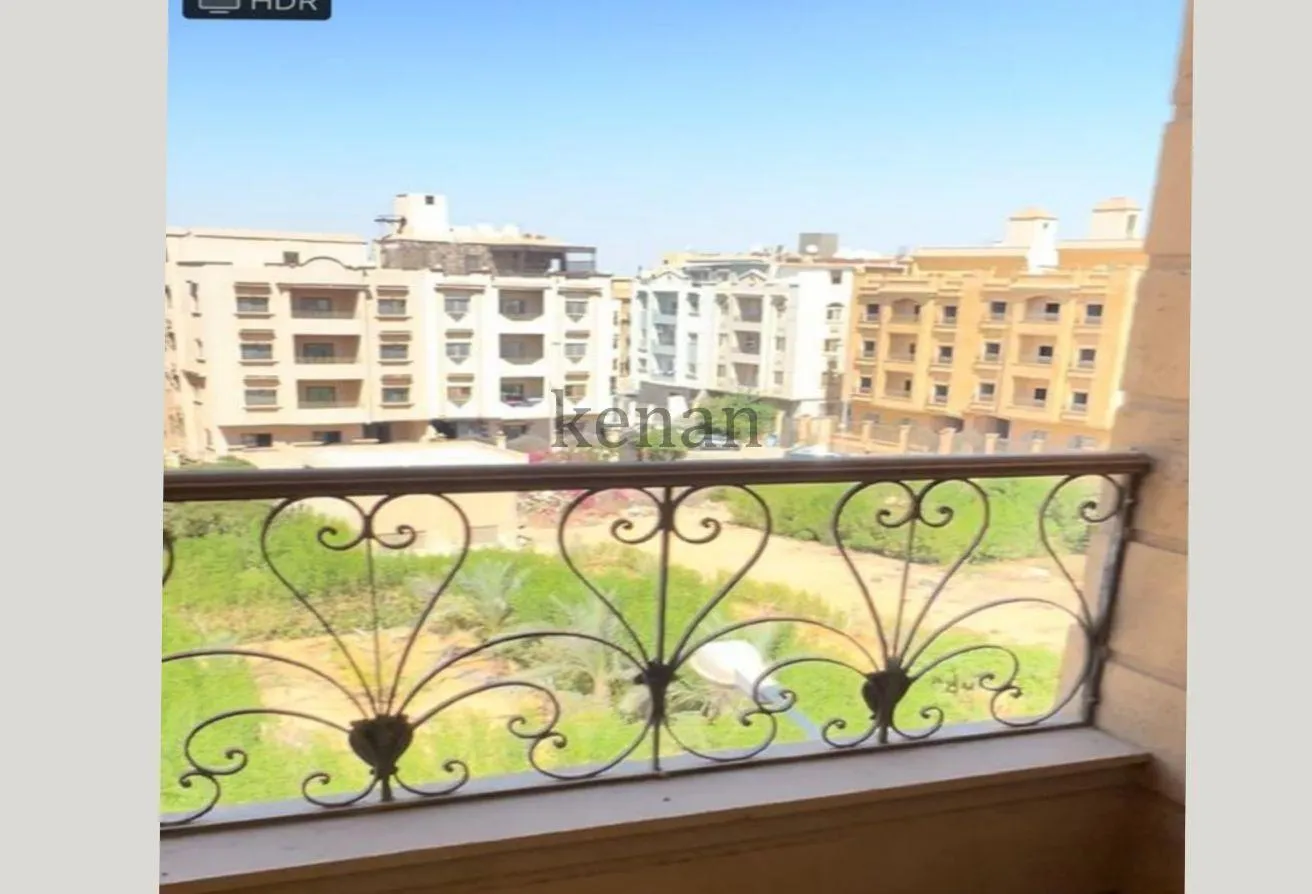 Sale in Zizinia Family Housing: شقه في زيزينيا عائلات فيو مفتوح