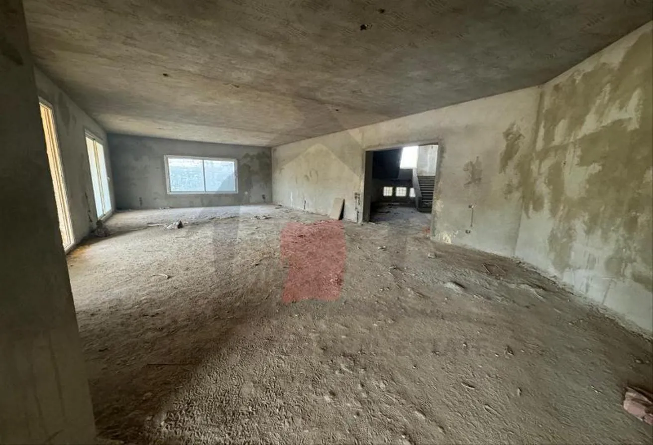 Sale in Palm Hills October: فيلا للبيع نصف تشطيب المرحله الثامنه بالم هيلز