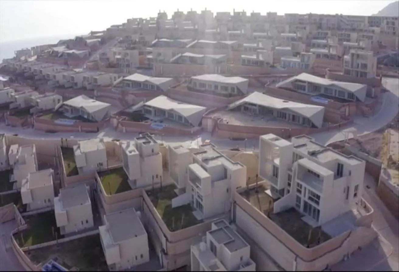 Sale in Mountain View: Penthouse 110m , Sea view and lagoon