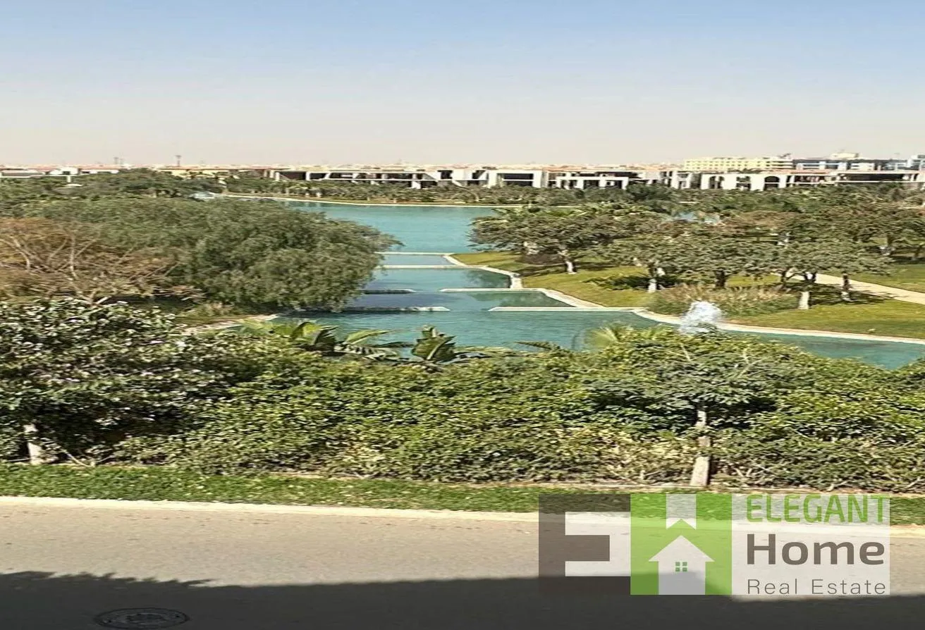 Rent in Lake View: Furnished twin house + pool for rent in Lake View
