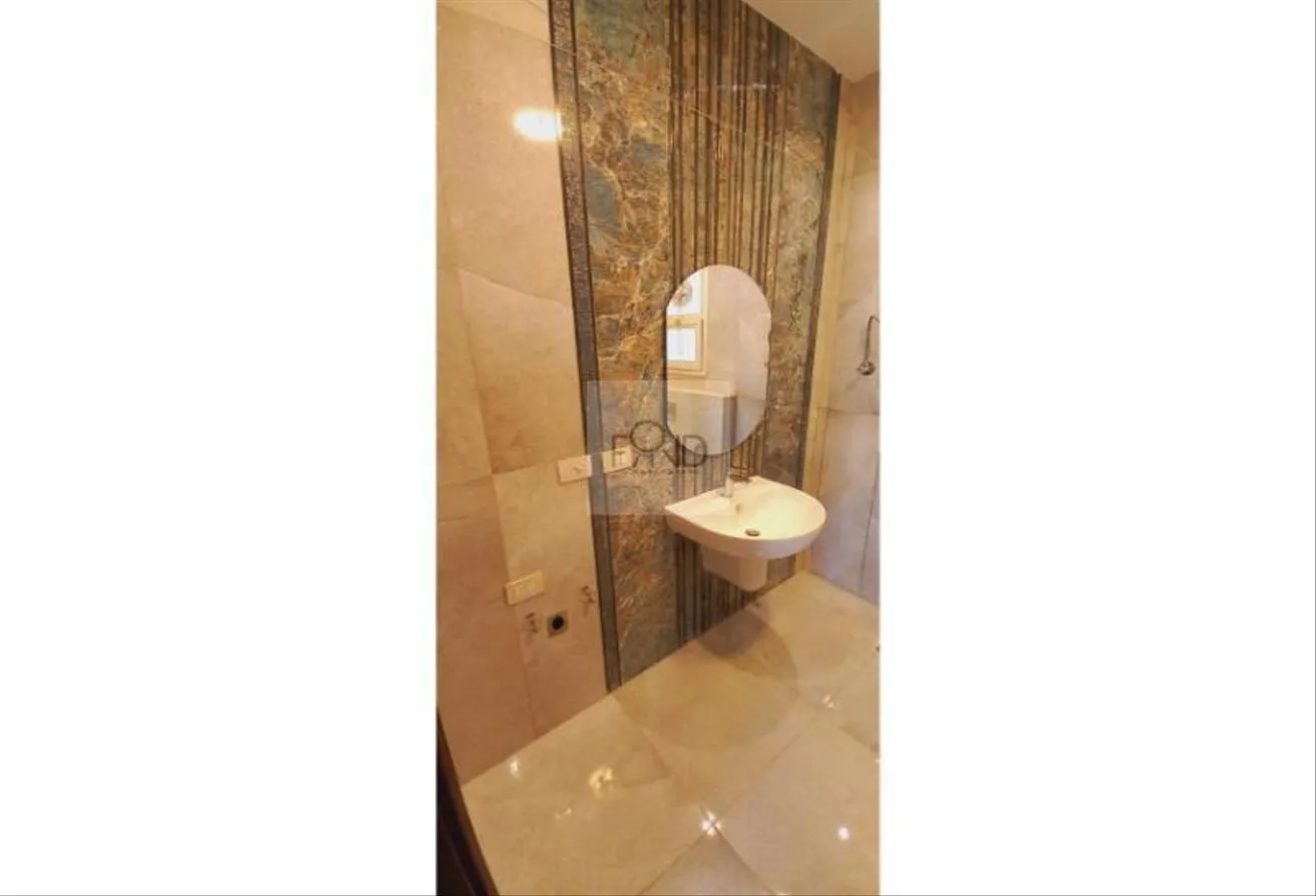 Sale in Hyde Park: Villa in Hyde park New Cairo Downpayment 5%.