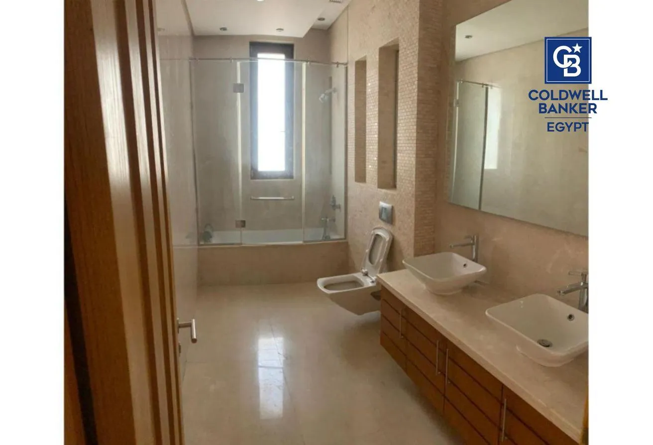 Sale in Forty West: High end Finishing apartment with special Price