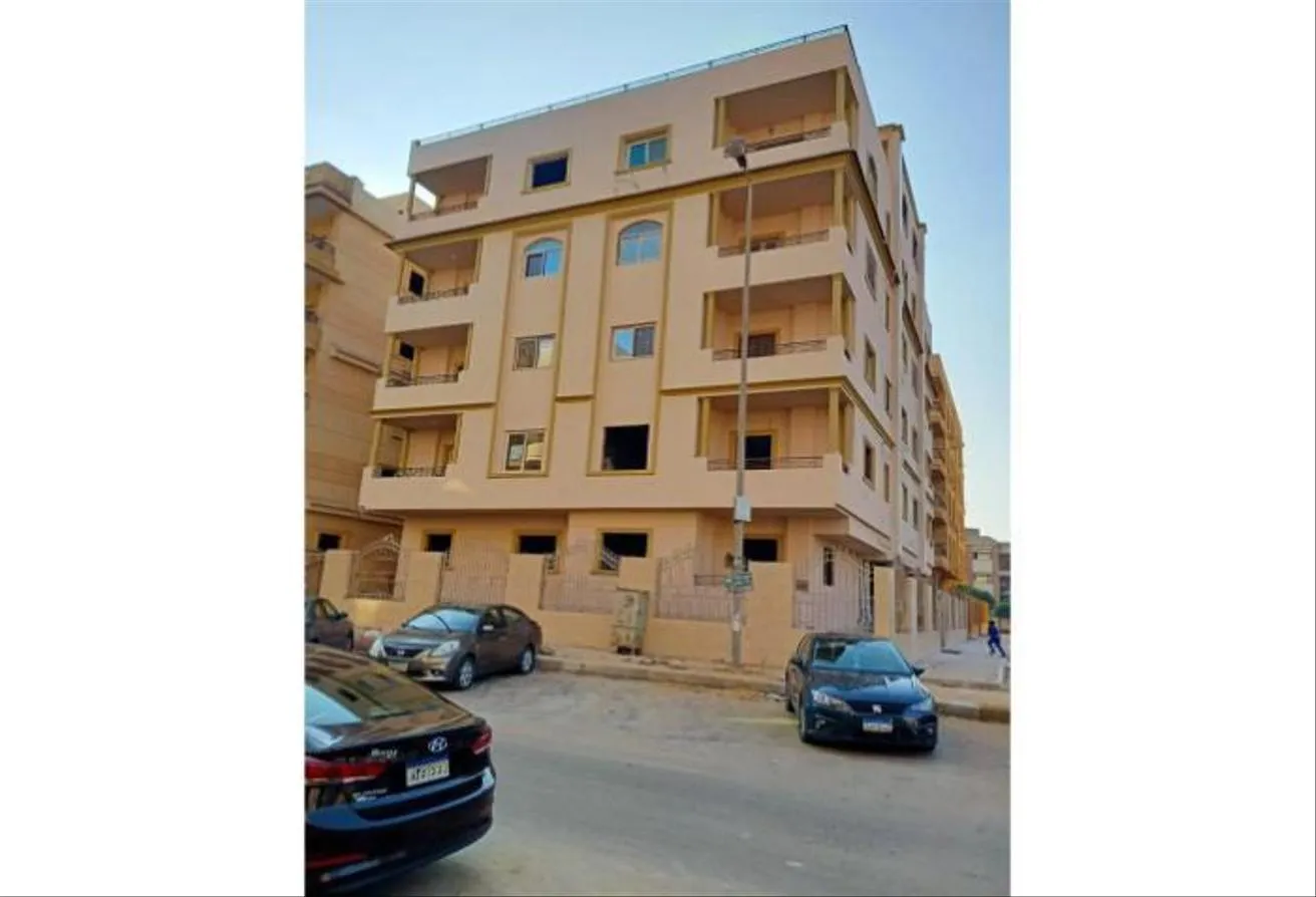 Sale in Grand Cesar: apartment in El Banafseg 245 m new cairo