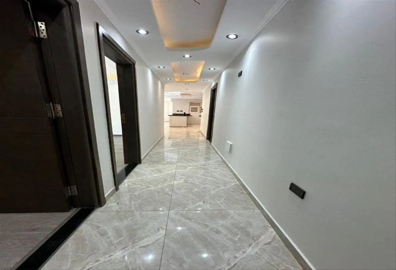 Gallery Image 12