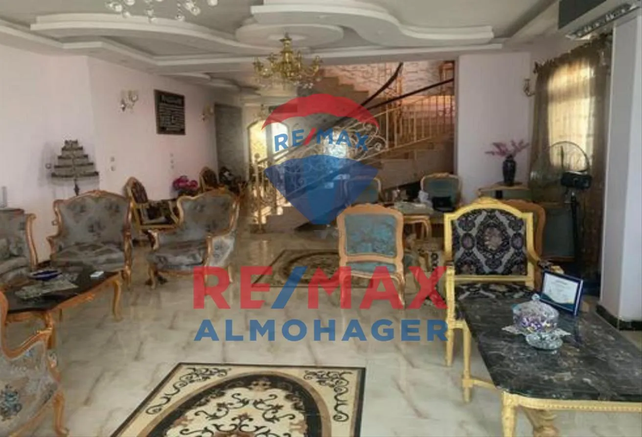 Sale in Sun Capital: Stunning Building For Sale With Prime Location