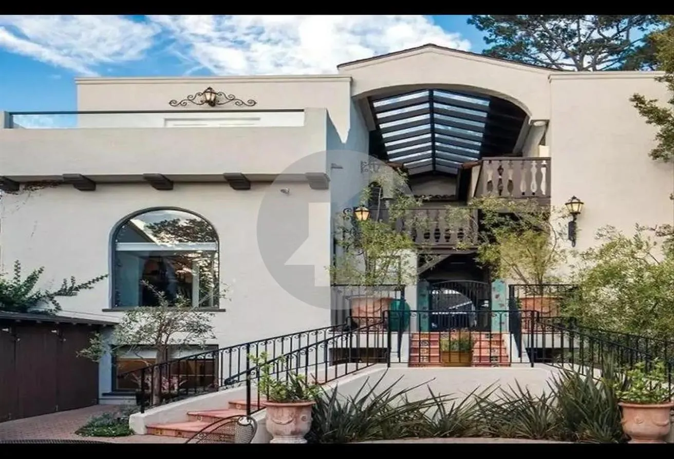 Sale in Vye Sodic: 1 Bedroom 80 Meter For Sale With Installments