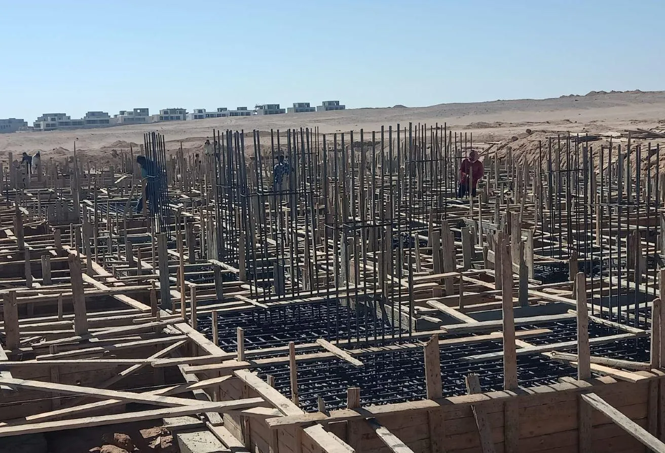 Sale in Sahl Hasheesh: ستوديو بالمطبخ والتكييفات للبيع سهل حشيش بمقدم 10%