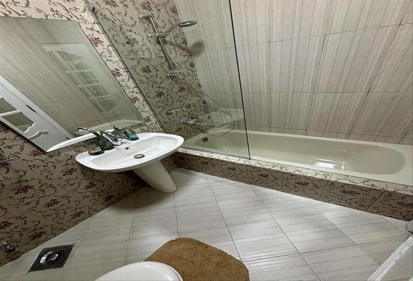 Gallery Image 12