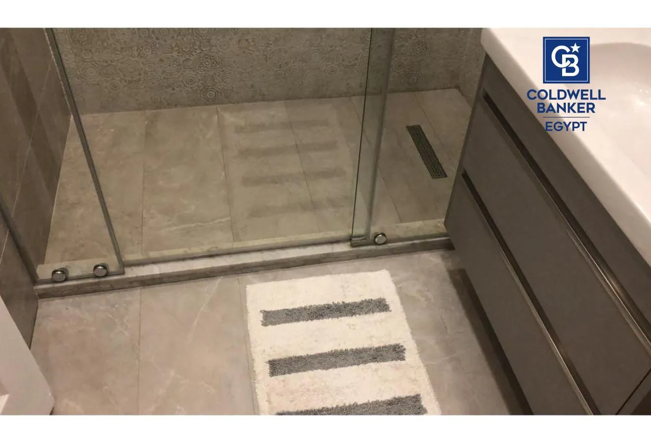 Rent in Beverly Hills Road: Fully Finished with Very Special Price &amp; Location