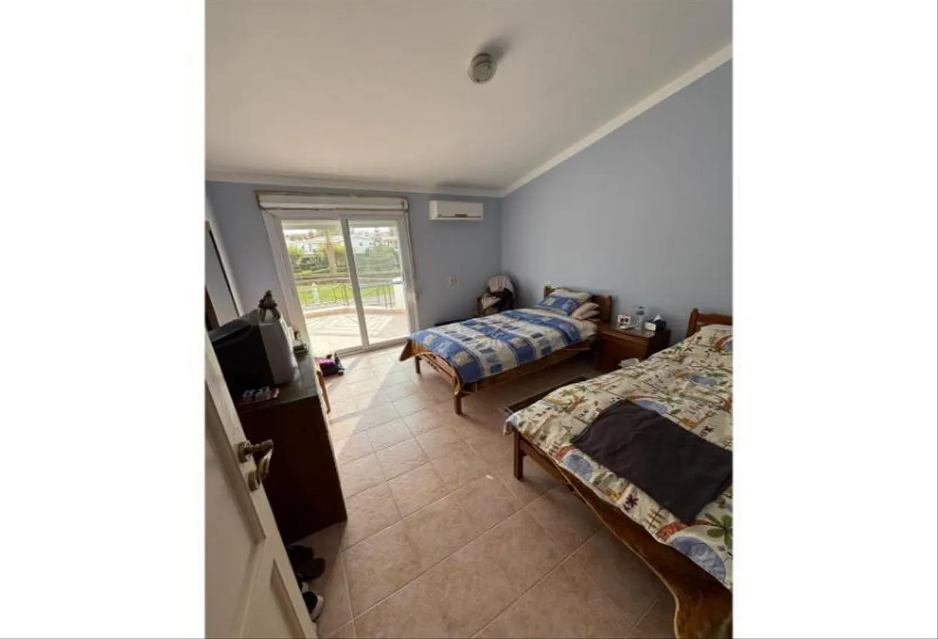 Gallery Image 27