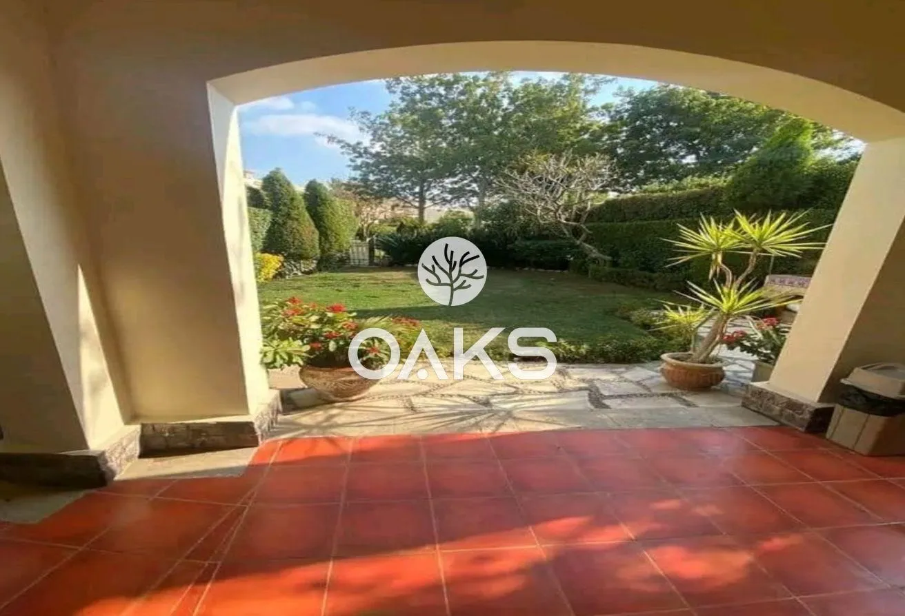 Sale in Al Patio Prime: Ready to move twin villa 286m 20% DP in Lavista