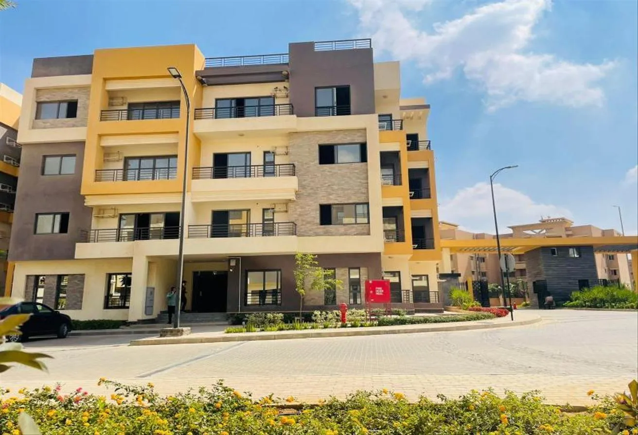 Sale in Tala: 177 م + 134 م جاردن كبير بمدخل خاص في كمبوند تالة