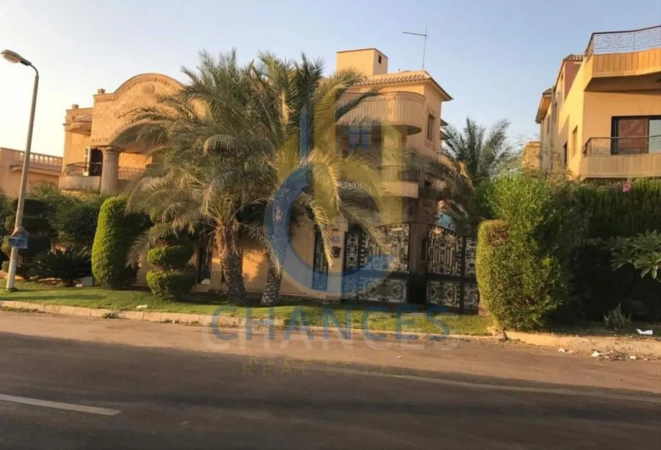 Sale in Area B: Luxurious villa for lovers of excellence