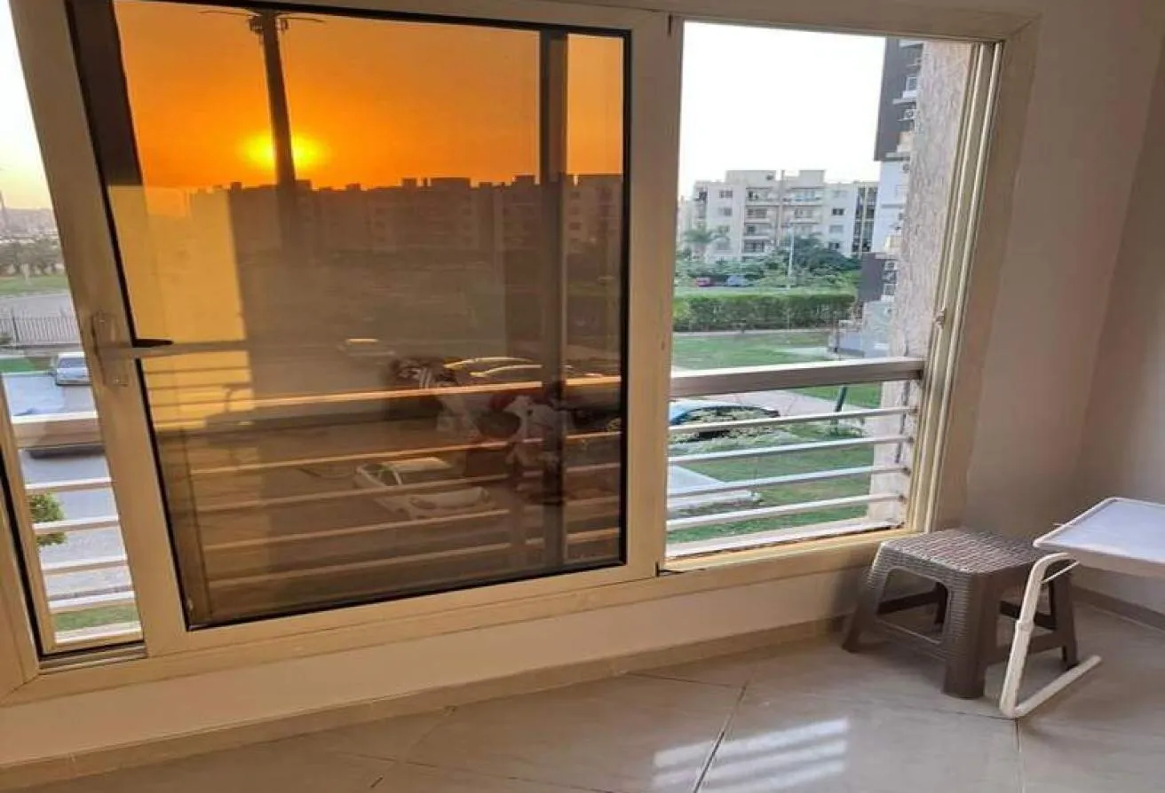 Sale in Dar Misr   Phase 2: شقة للبيع دار مصر ال 12 لوكيشن مميز جدا