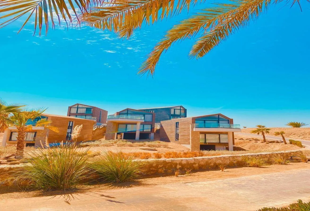 Sale in Reef Town: Own Double View Chalet For Sale in ~Reef Town ~  .