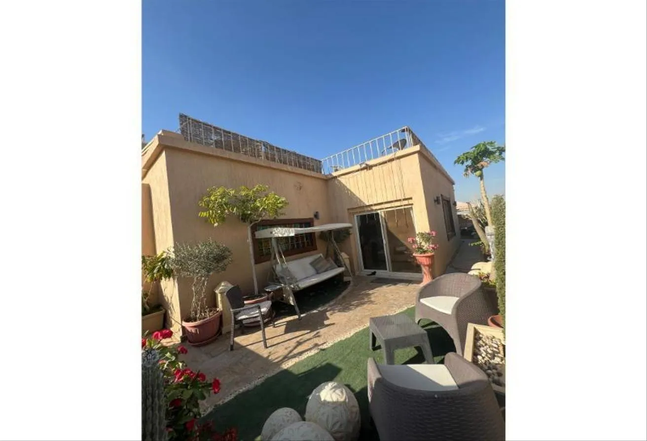 Sale in Rawdat Zayed: Penthouse for sale in Continental Gardens Zayed