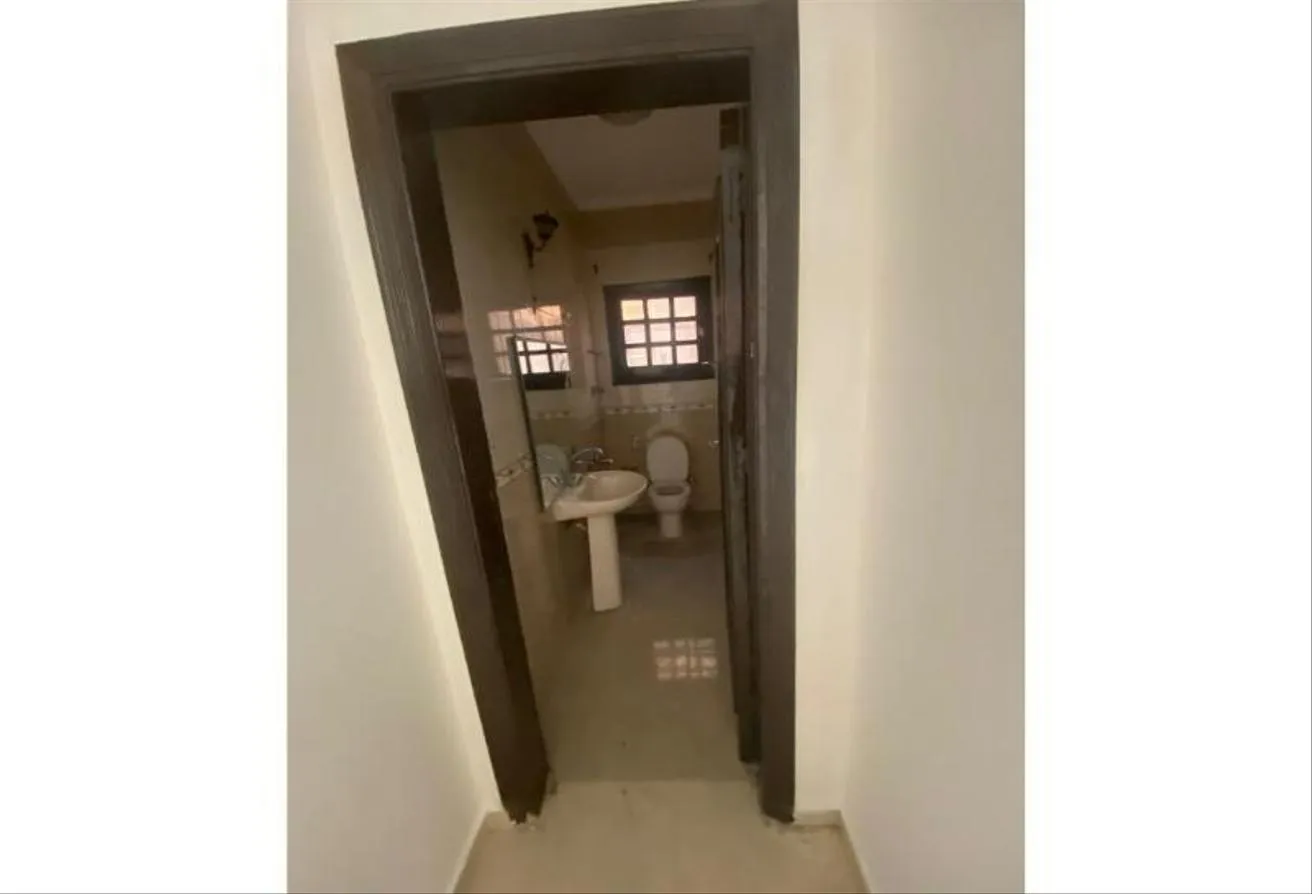 Sale in Green Residence 1: 1M down, 9 yrs, fully finished apartment