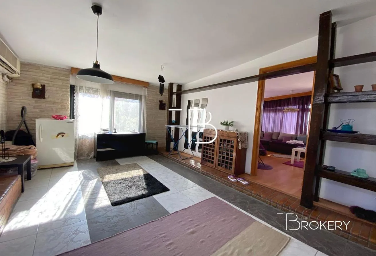 Gallery Image 9