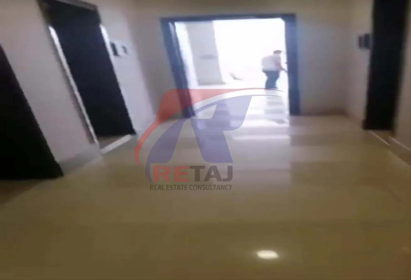Sale in Mostafa Kamel Axis: Administrative Building for Sale in 5th-Settlment