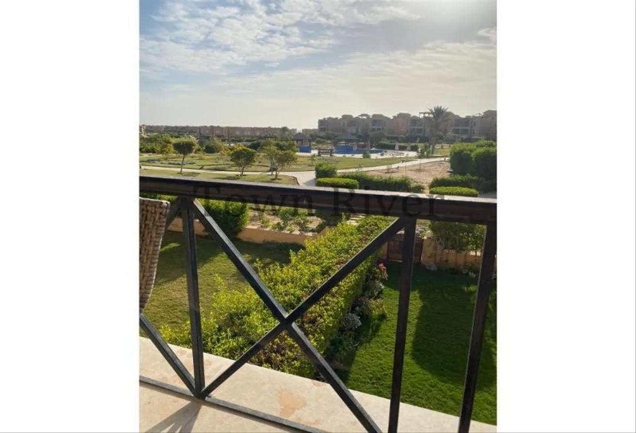 Sale in Piacera: Chalet for sale in Piacera Sokhna with furniture