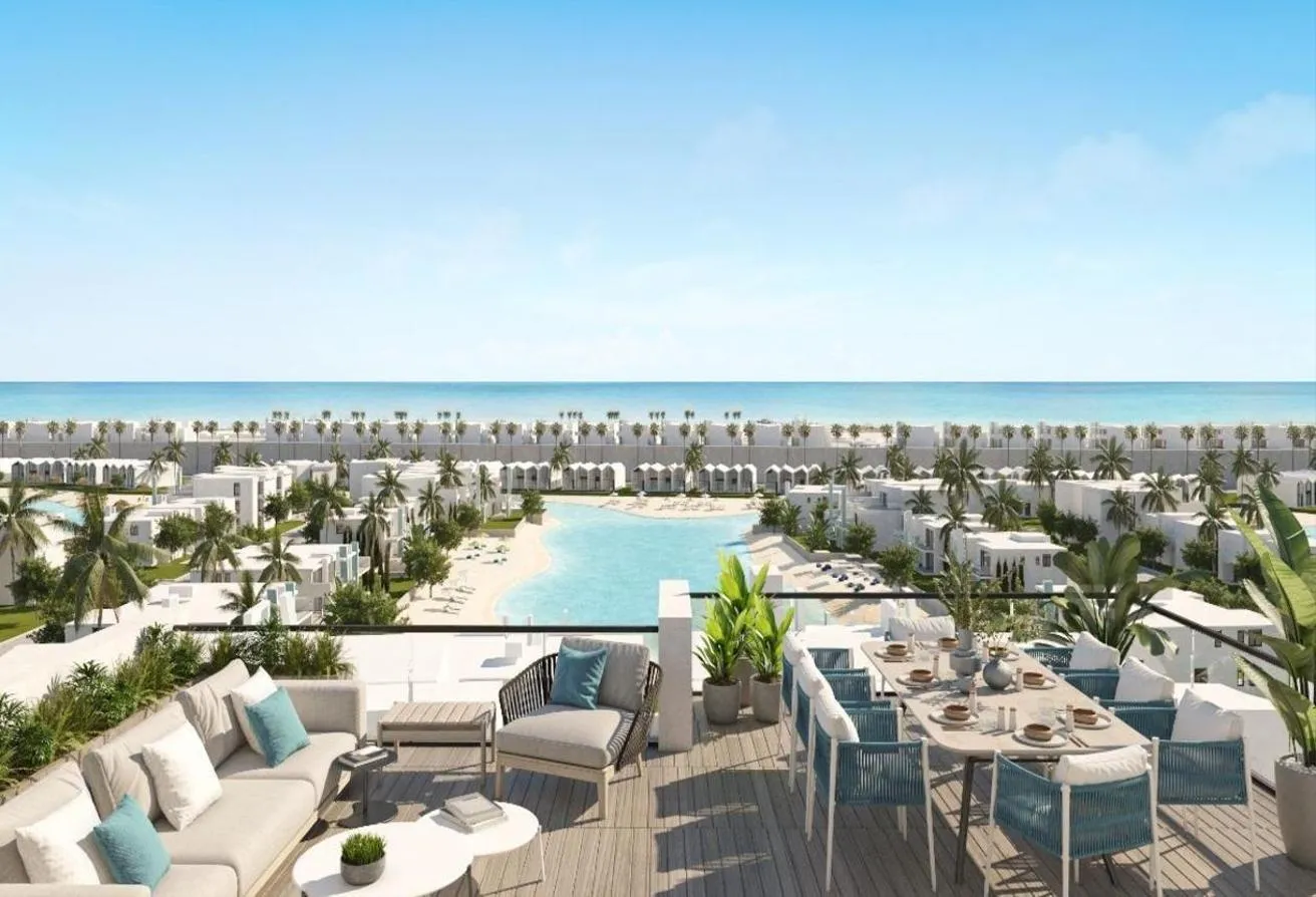 Sale in Solare: First Row Villa With Double View | Only 5% Downpay