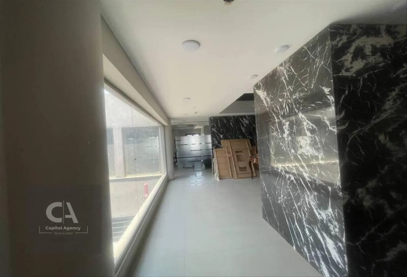 Rent in Downtown: Administrative office for rent, 300m in Downtown