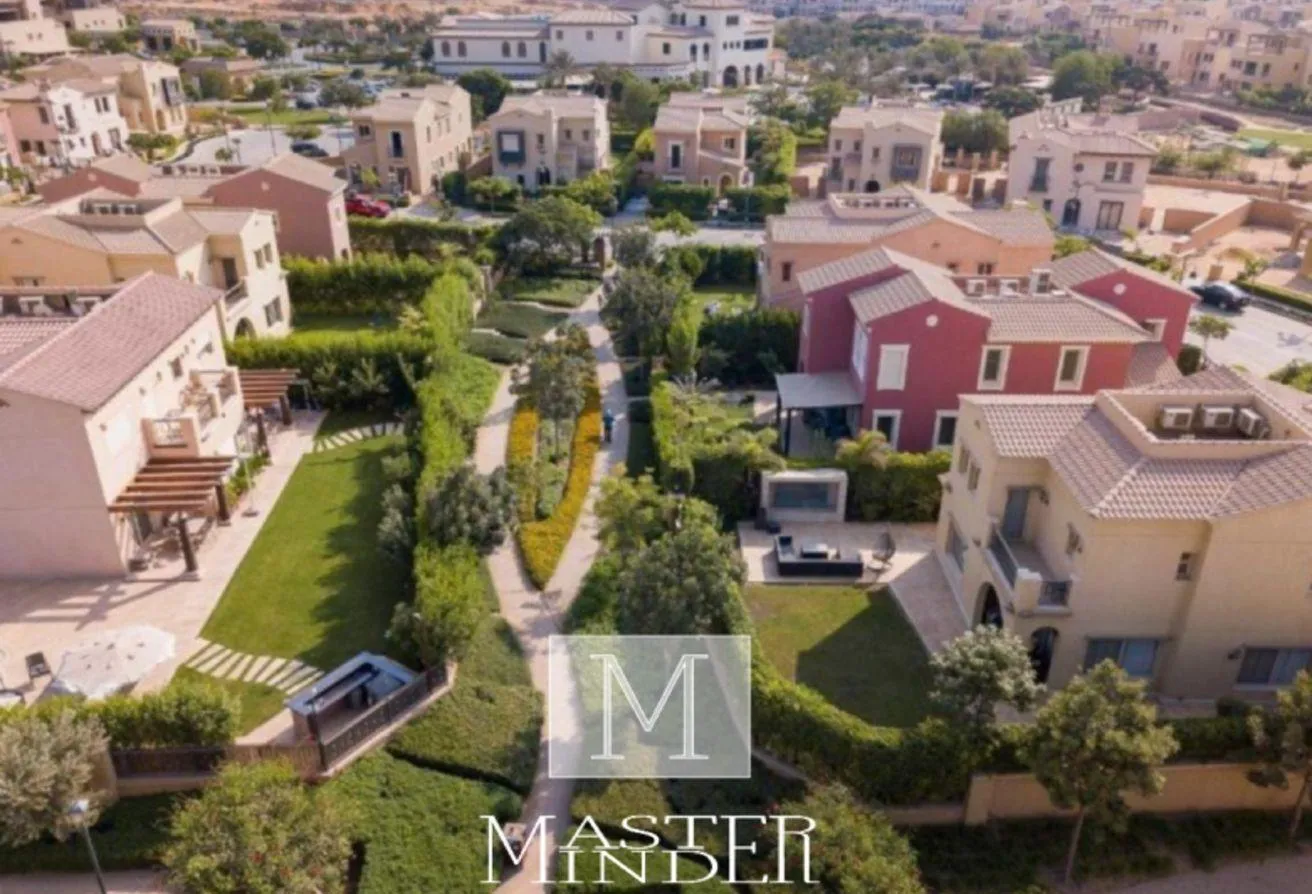 Sale in Mivida: Villa for sale overlooking Lake Ready to move