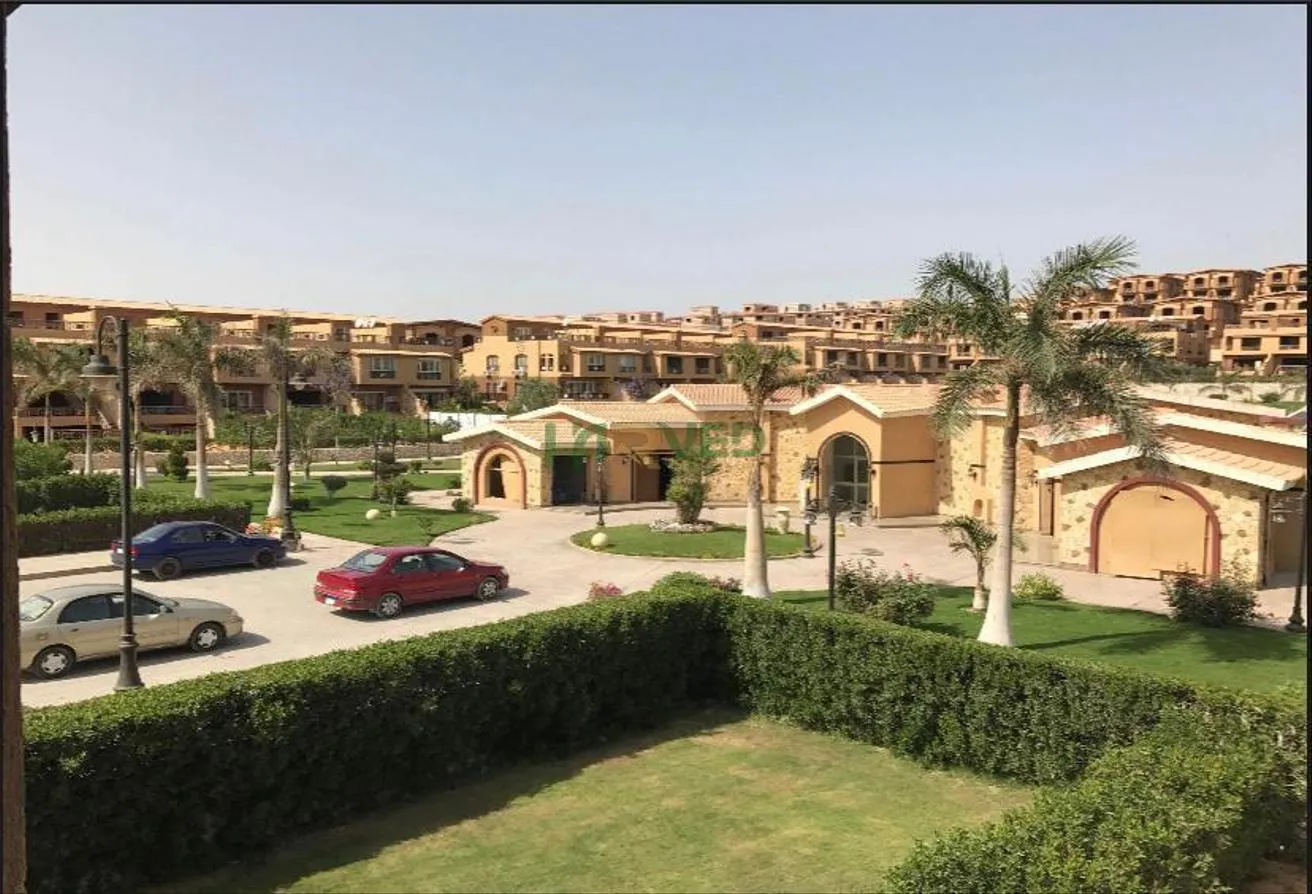 Sale in Pyramids Walk: Townhouse For sale in Pyramids Walk Compound