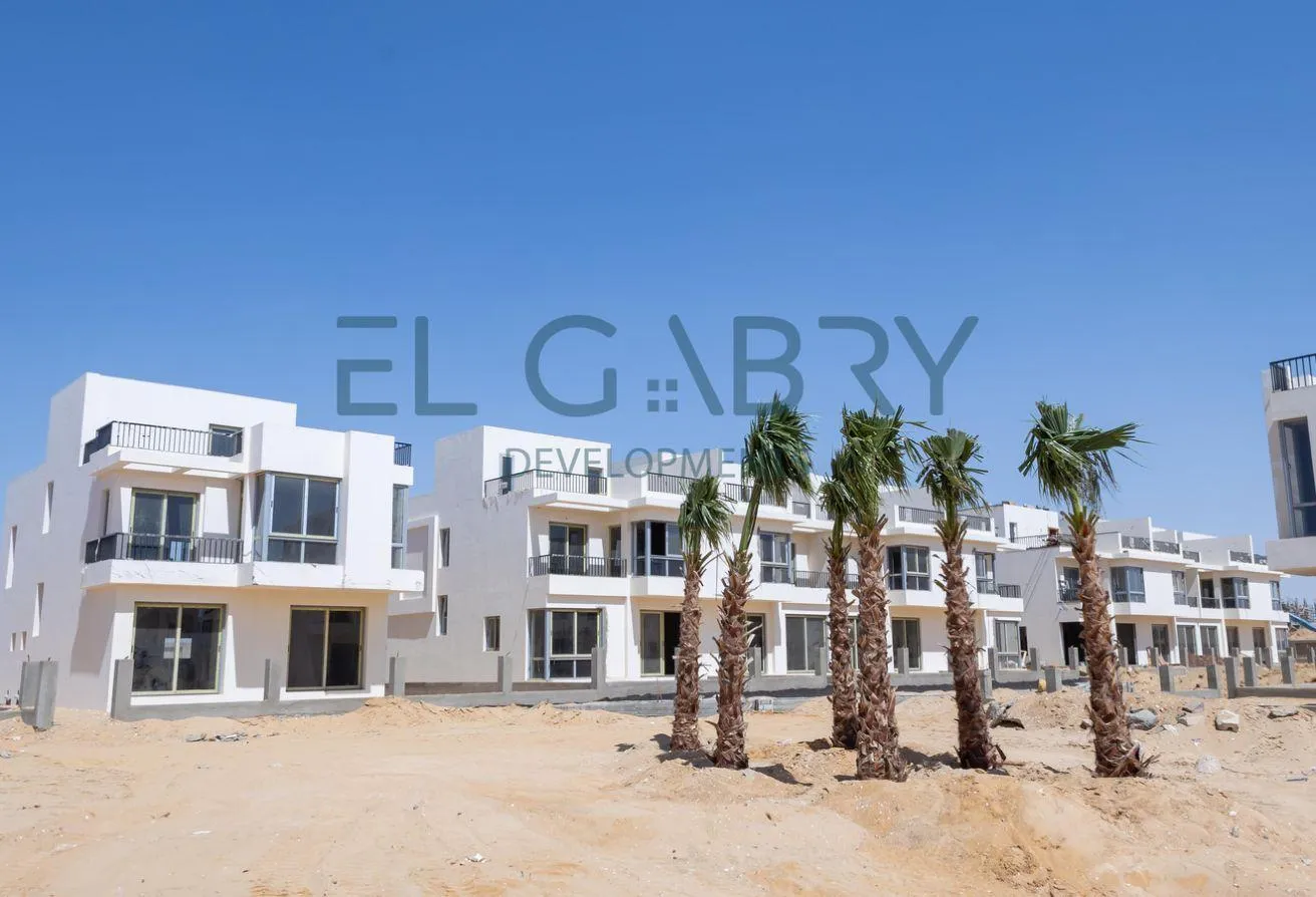 Sale in The 8: Villa in prime location with DP. 888,000 in Zayed