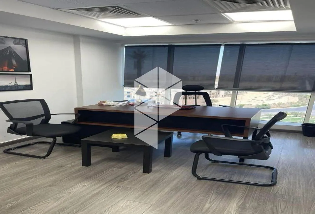 Rent in Business Plus: Office 180m for rent finished in Business Plus