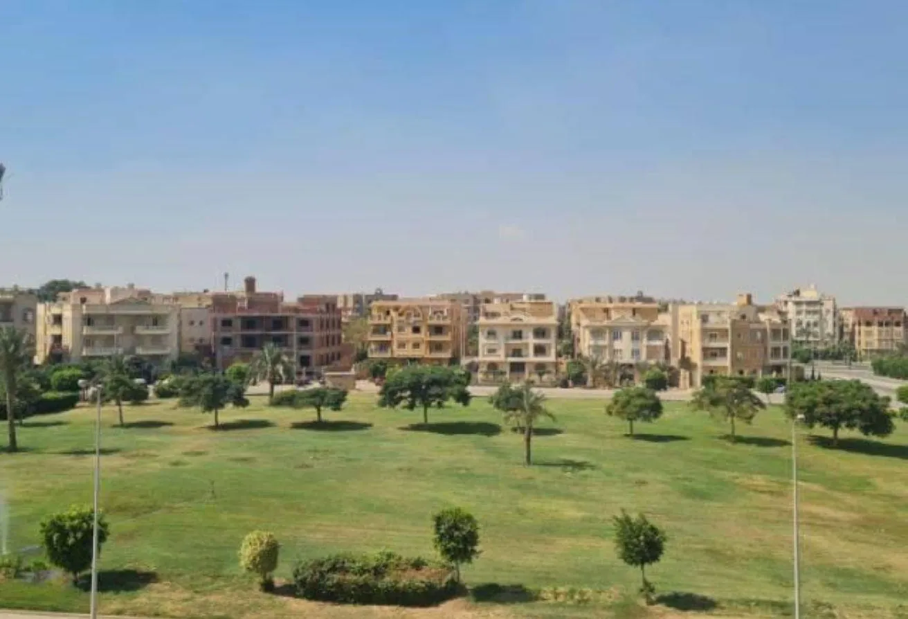 Sale in El Banafseg 4: Superlux apartment for sale in New cairo villas