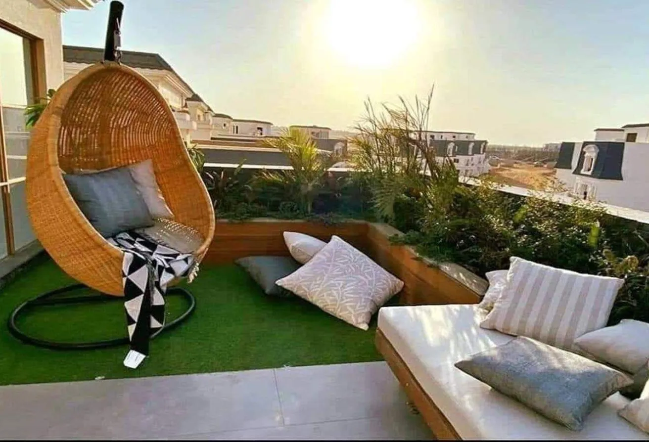 Rent in Al Patio: Townhouse for rent in Patio 6 Compound  6 October