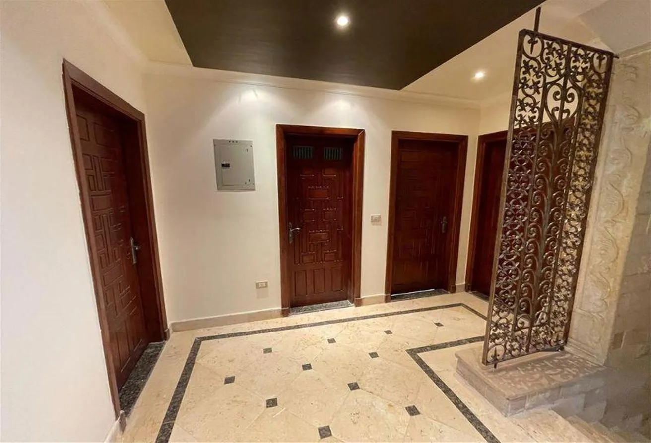 Gallery Image 10