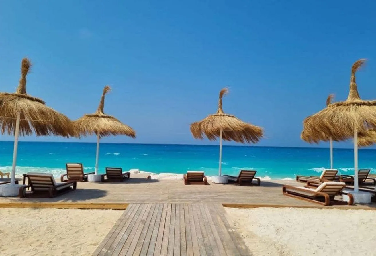 Sale in Playa Resort: Chalet on the lagoon in Playa New Giza