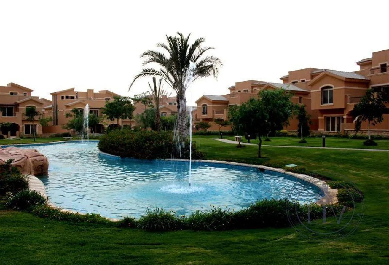 Sale in Dyar Park: Town house Middle for sale finished in Dyar Park -