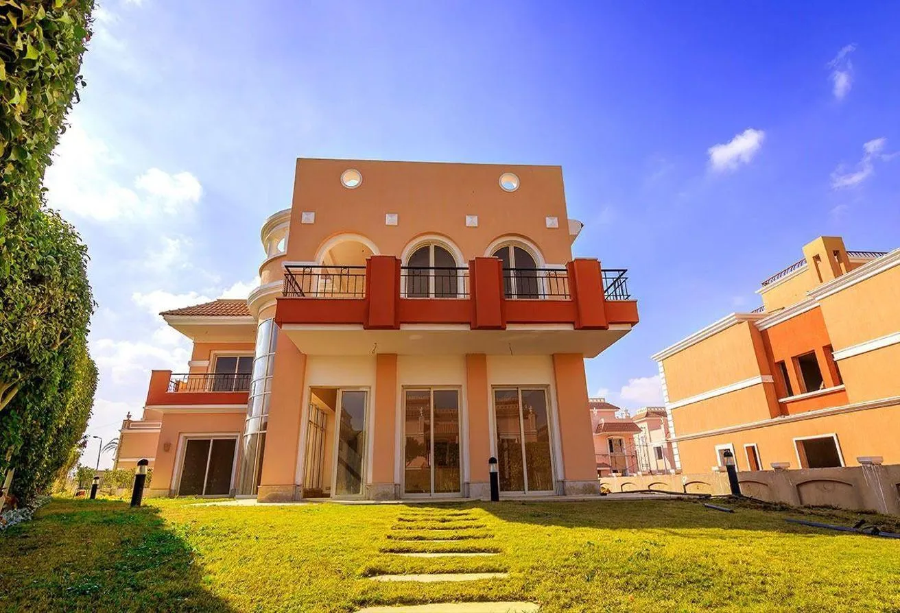Sale in Cleopatra Palace: standalone 699m ready to move in front of Madinaty