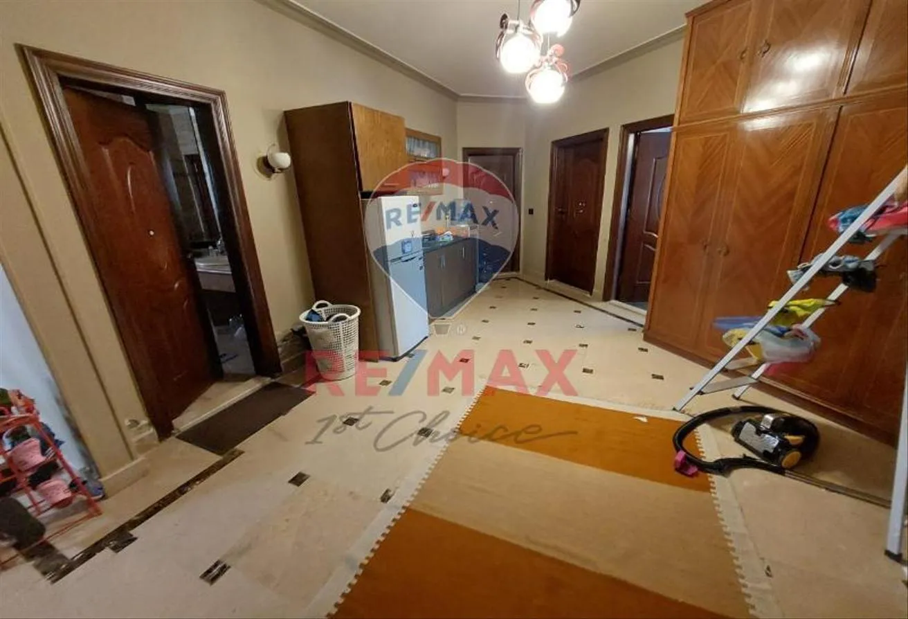 Gallery Image 12