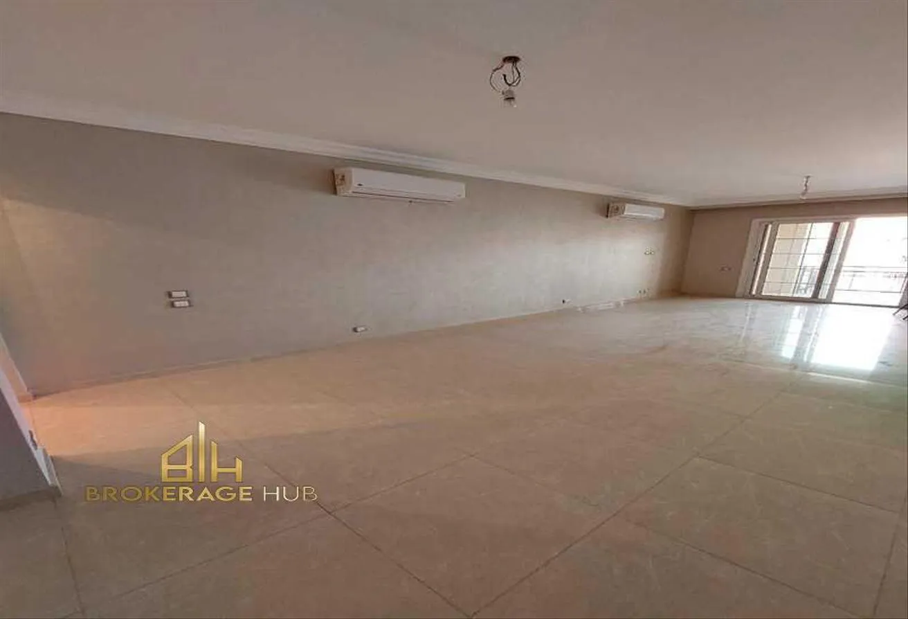Rent in Regents Park: Premium penthouse for rent location Regents Park,