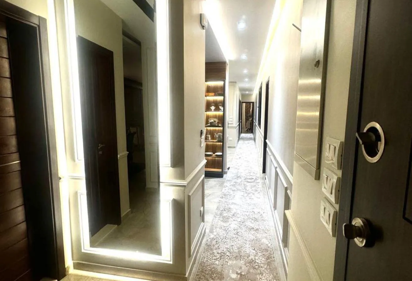 Gallery Image 12