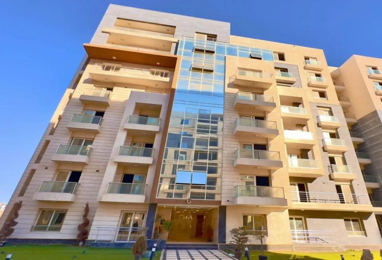 Sale in Oia: Apart 154 RTM in the capital R7 with15% dp 4v