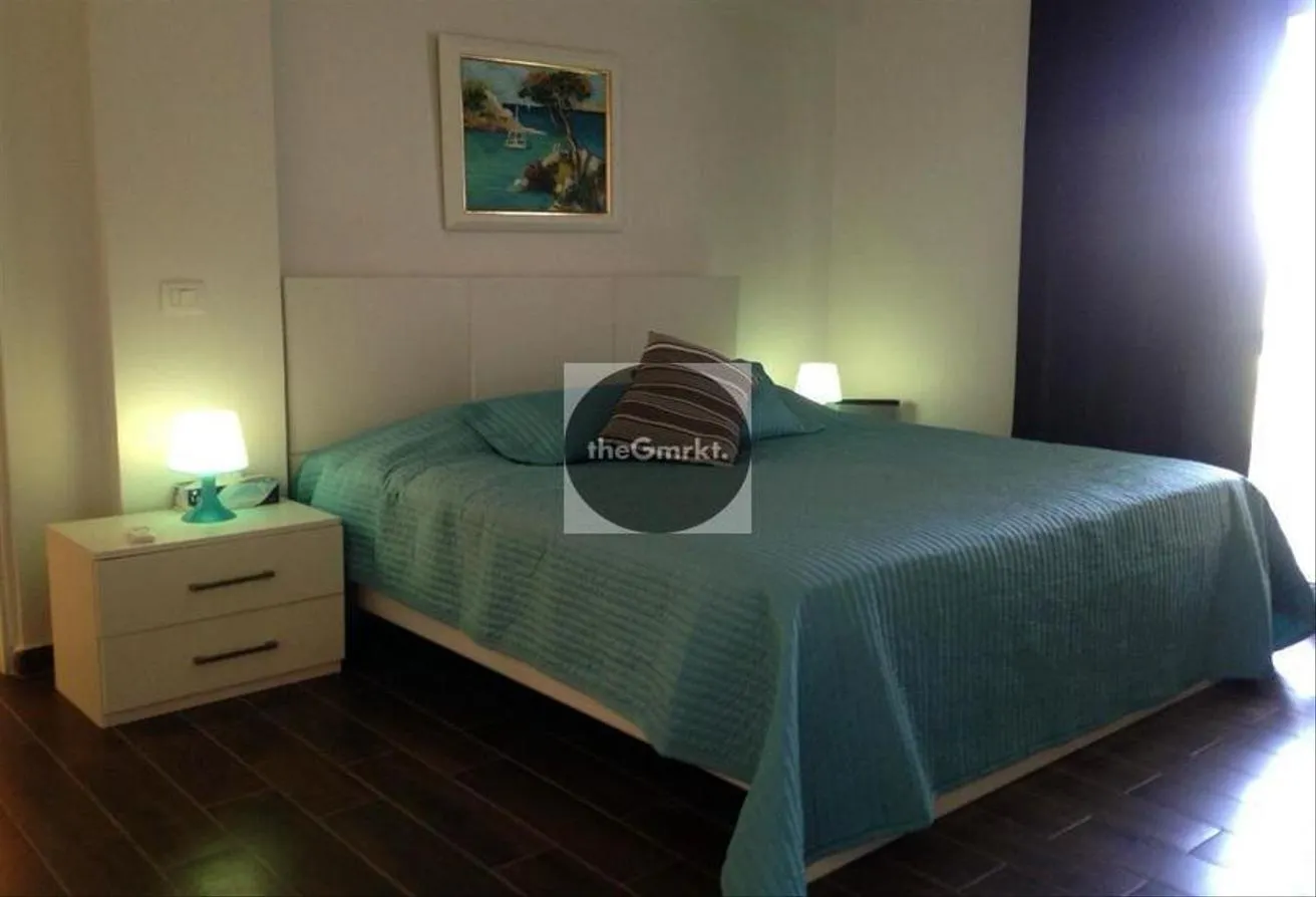 Sale in Bianchi: Prime Ground Floor Chalet in Bianchi