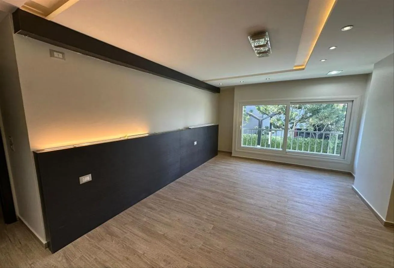 Gallery Image 12
