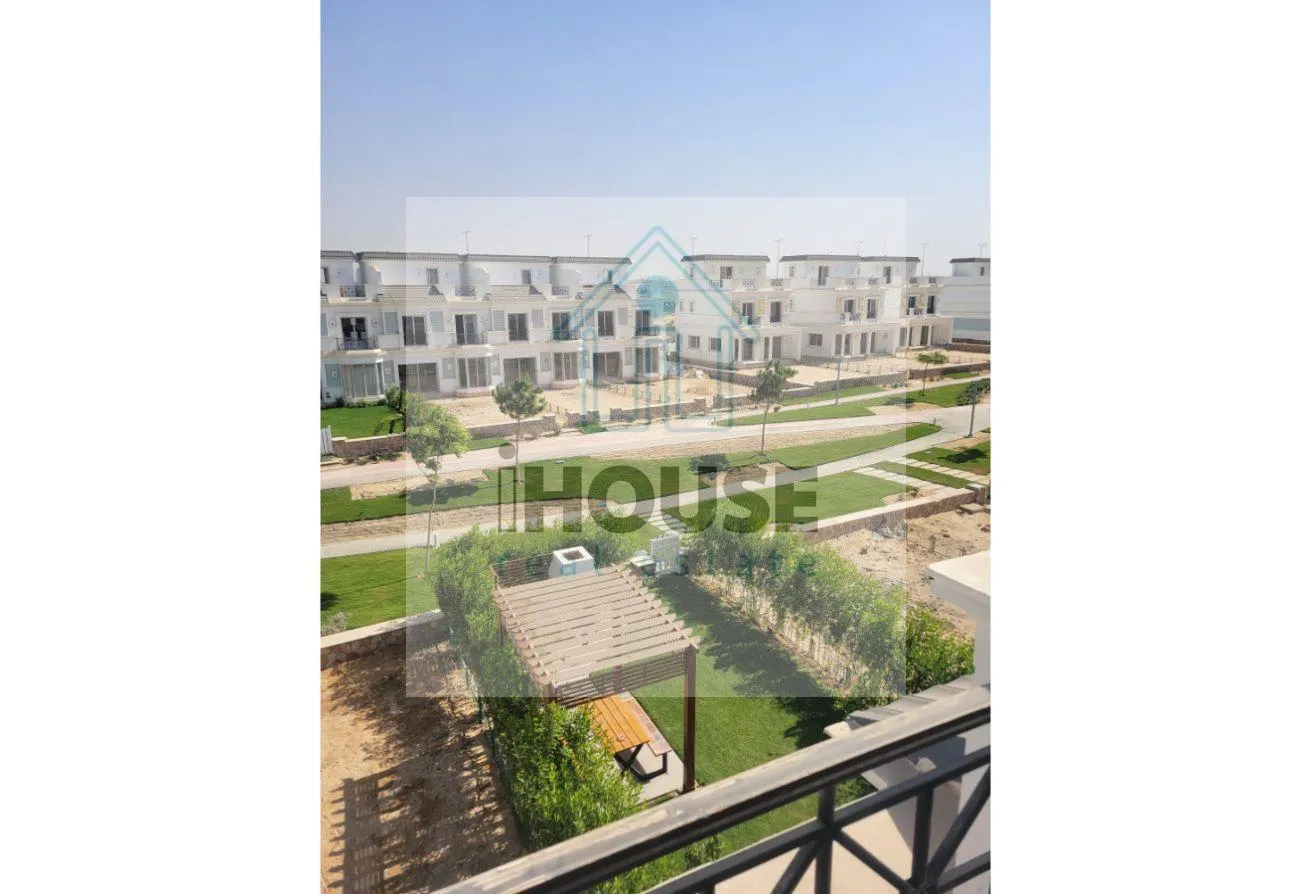 Sale in Mountain View 4: Villa next to Mall of Arabia, immediate delivery i